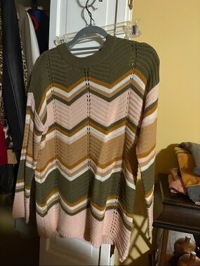 Chevron Knit Crewneck Sweater in Olive, Dusty Pink & Tan